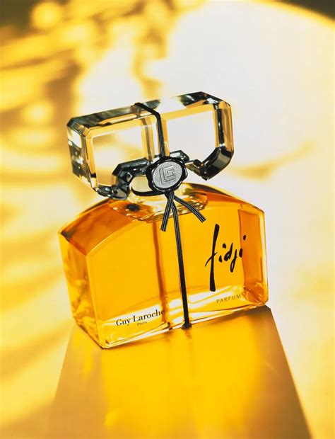 fidji perfume